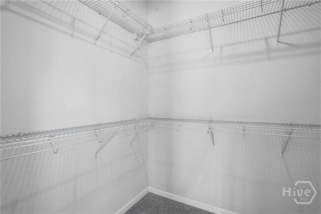 Building Photo - 145 Binscombe Ln