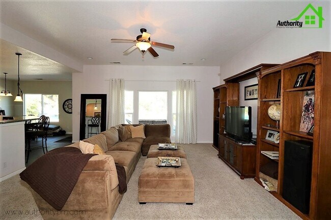 Building Photo - 14270 Quail Springs Rd