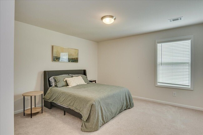 Building Photo - 6233 High Top Ln