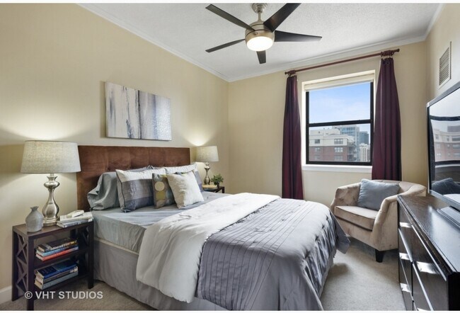 Master bedroom with his and her closet - 1529 S State St