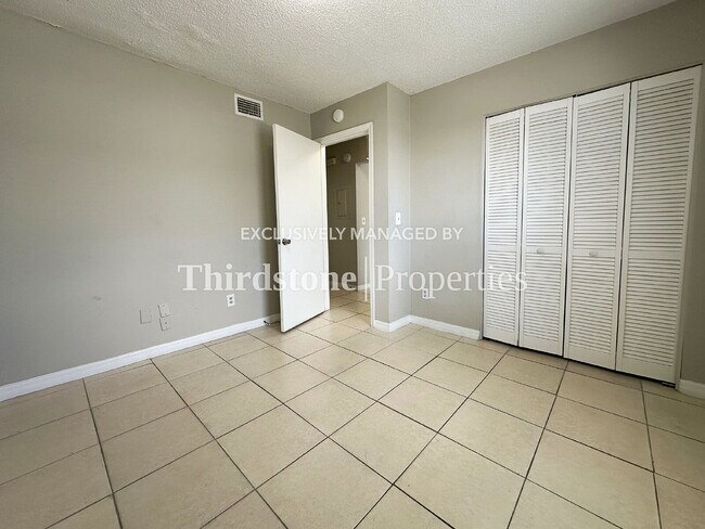 Building Photo - 5143 Indian Lakes Ct