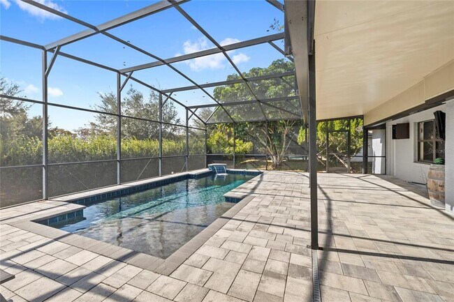 Building Photo - 9508 Pine Terrace Ct