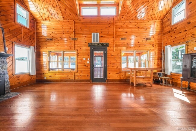 Building Photo - 416 Jersey Ave