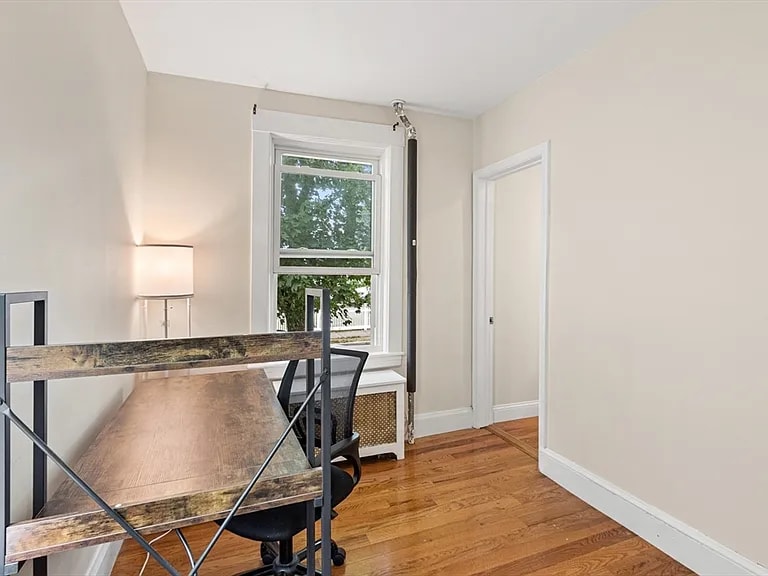 Building Photo - 34 Clinton St