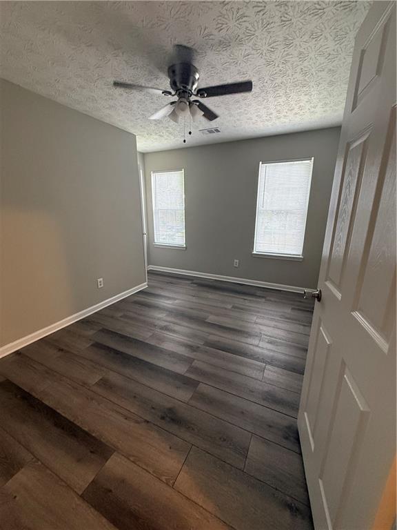 Building Photo - 980 Melrose Park Pl NW