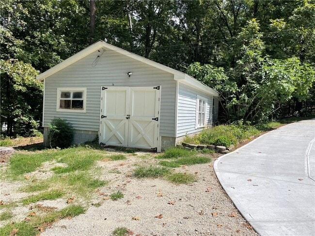 Building Photo - 1595 Bullard Rd