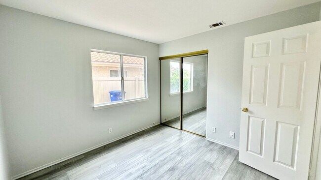 Building Photo - Awesome Two-Story Home, Recently & Freshly Updated, just minutes to downtown Fallbrook!