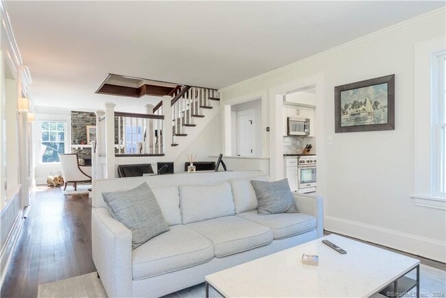 Building Photo - 303 Wakeman Rd