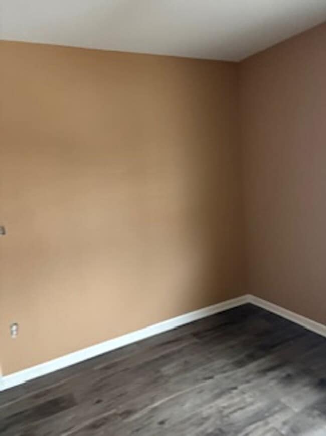 Building Photo - 303 Franklin St