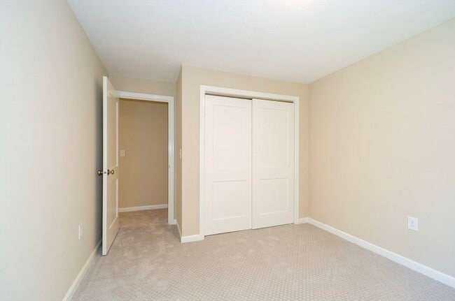 Building Photo - 7 Sherman Terrace