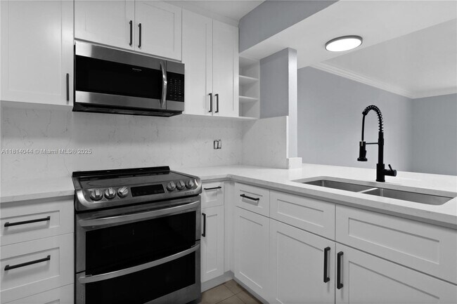 Building Photo - 4100 N 58th Ave