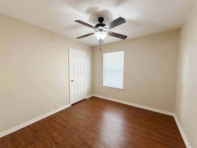 Building Photo - 2224 Coats Cir