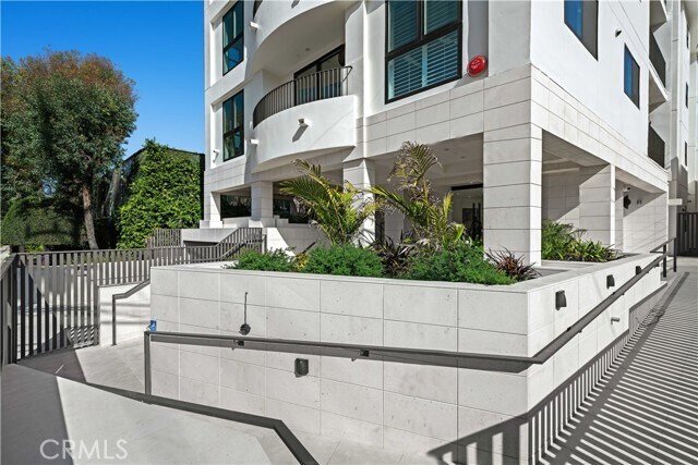 Building Photo - 4214 Fulton Ave