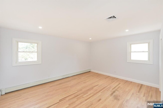 Building Photo - 269 Columbia Terrace