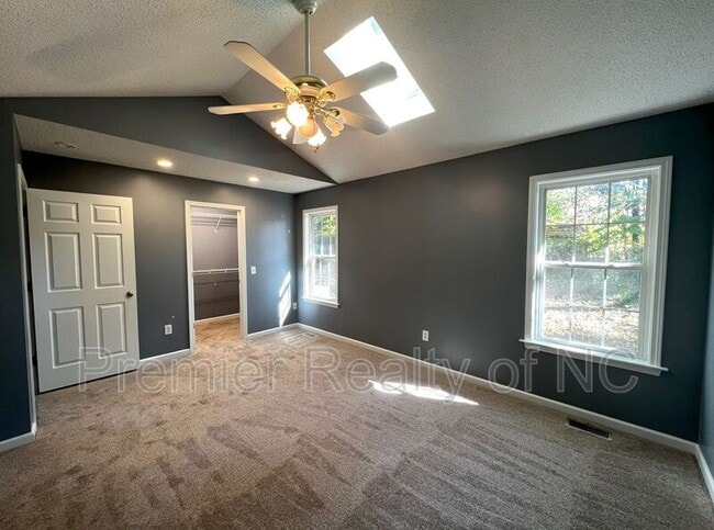 Building Photo - 118 Carters Ridge Rd