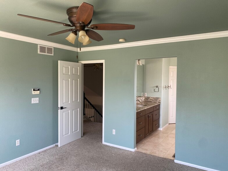 Master Bedroom 2 - 2526 WOODROSE PL