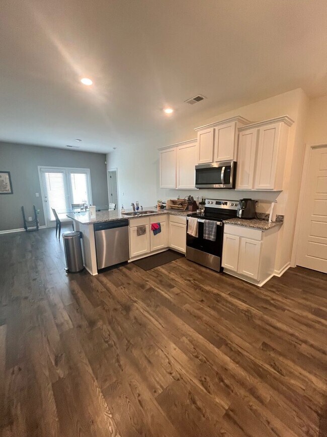 Building Photo - Bonaire Beauty: A Modern 3-Bedroom Home Aw...