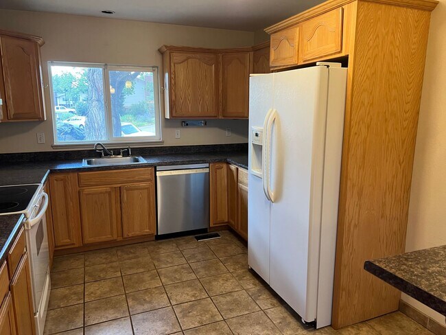 Building Photo - The home you have been waiting for!!!