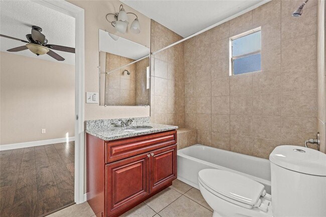 Building Photo - 2501 W Gray St