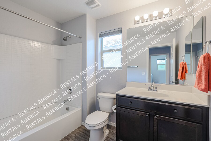 Building Photo - 2810 N 73rd Dr