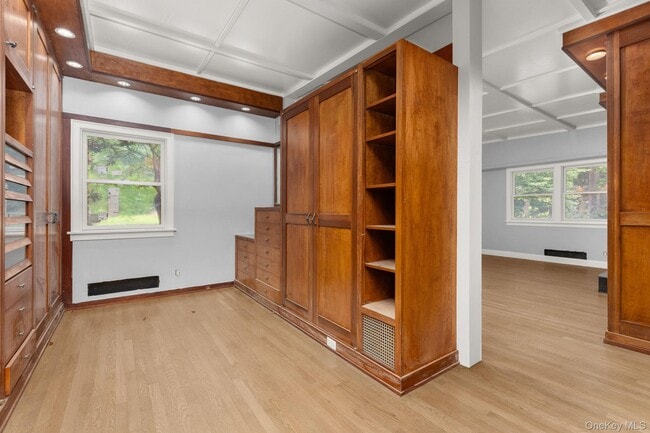 Building Photo - 36 Crosshill Rd