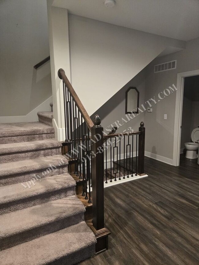 Building Photo - Beautiful Like New Townhome in De Soto-Coming SOON!!