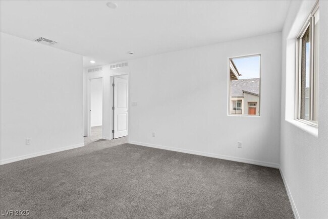 Building Photo - 5774 Aurora Gale Ct