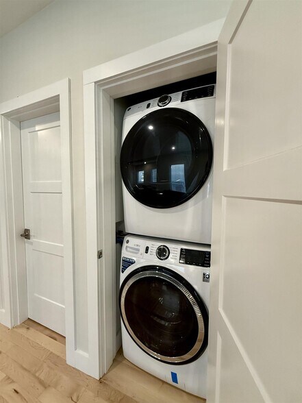 Building Photo - 19 Gorham St