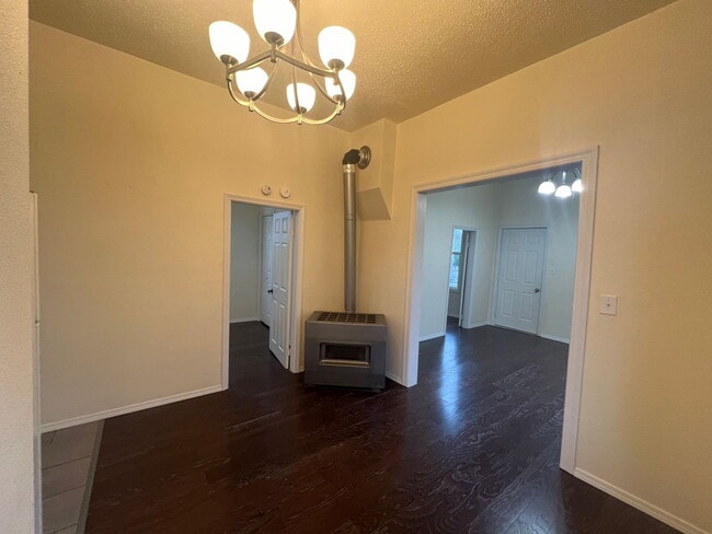 Building Photo - Prime Lakeway Location – Minutes to WWU, Whole Foods, I-5 & Downtown Bellingham