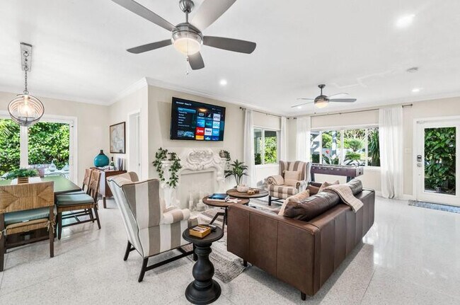 Building Photo - 3310 NE 18th St