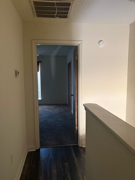 Building Photo - 1672 Brightside Dr