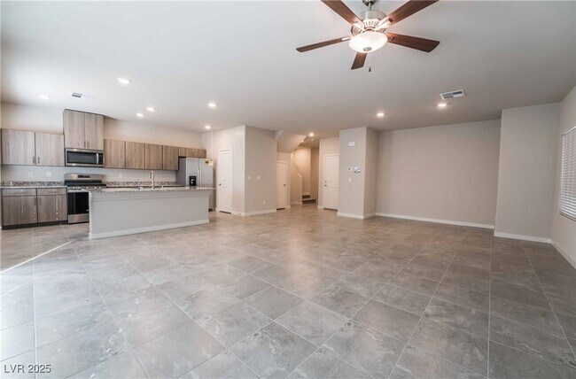 Building Photo - 3823 Corellia Ave