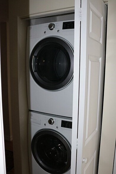 Building Photo - 1001 Massachusetts Ave