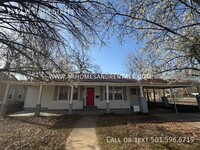 Building Photo - 1412 W 18th St