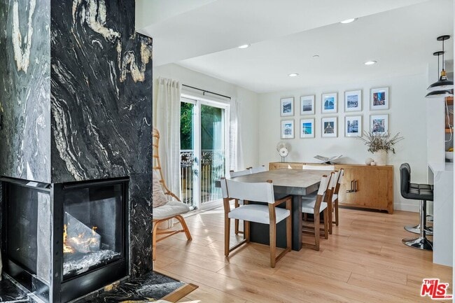 Building Photo - 123 S Clark Dr