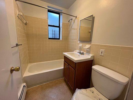 Building Photo - 1 bedroom in BRONX NY 10456