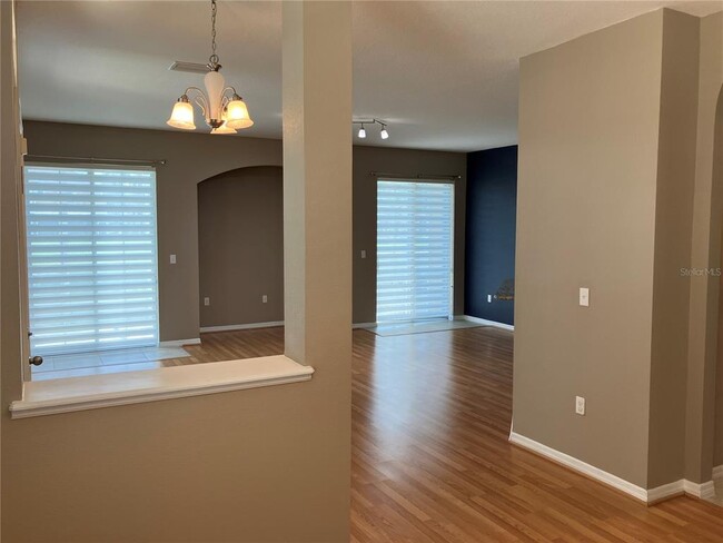 Building Photo - 7001 Interbay Blvd