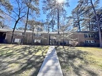 Building Photo - 2086 Montreat Cir
