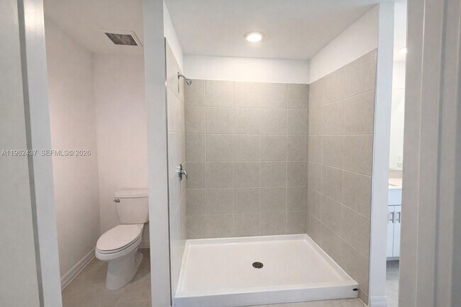 Building Photo - 17240 Cantu Ct