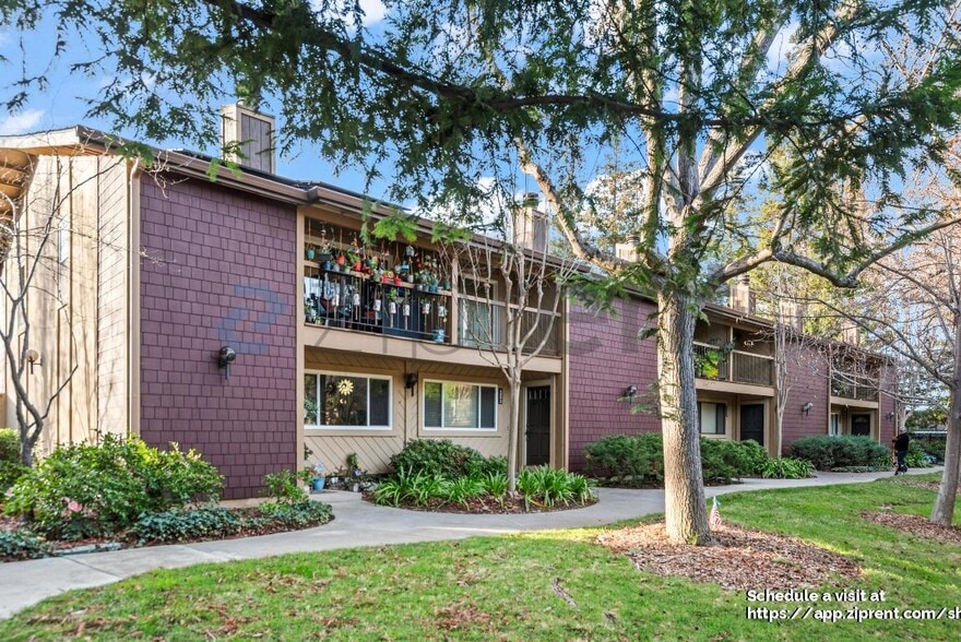 Building Photo - 6090 Calle De Amor