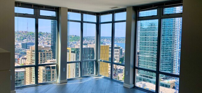 Building Photo - Cosmopolitan Condominiums ~ South Lake Union