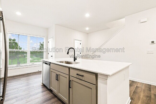 Building Photo - 34 Nickel Dr