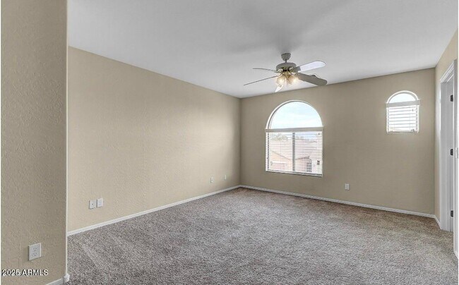 Building Photo - 9043 W Fullam St