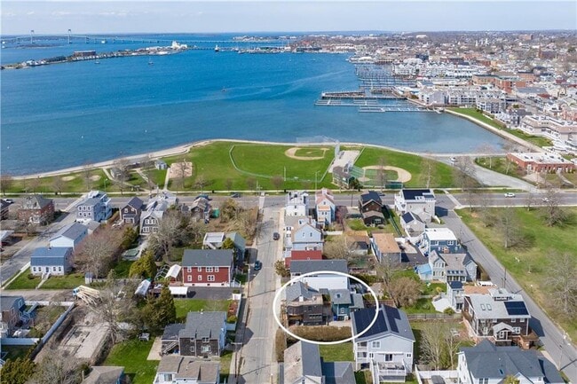 Building Photo - 24 Houston Ave