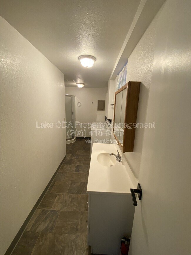 Building Photo - 3410 Belmont Rd