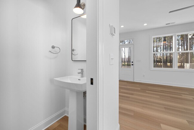 Building Photo - **OFFERING WAIVED APPLICATION FEES & $200 ...