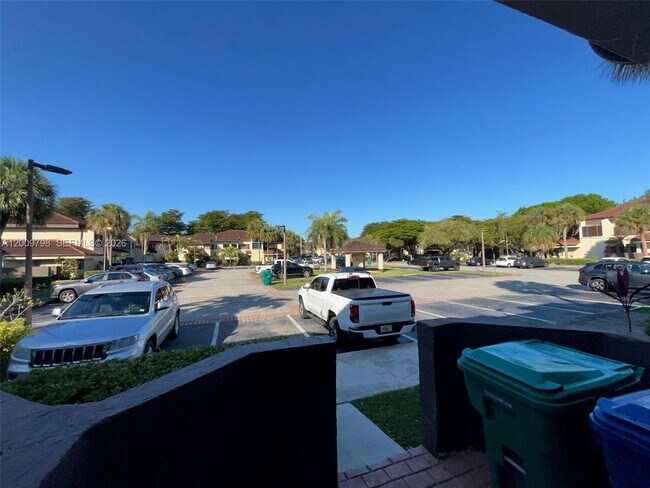 Building Photo - 9795 SW 138th Ave