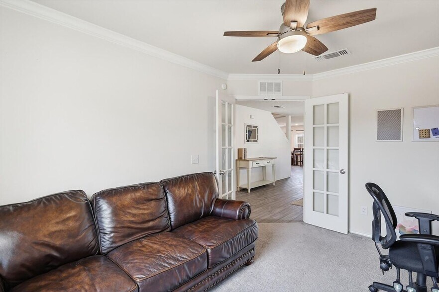 Building Photo - 16041 Pious Dr