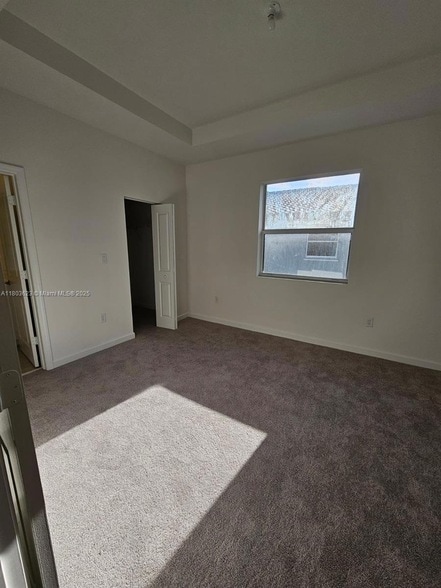 Building Photo - 96 SE 11th Ct