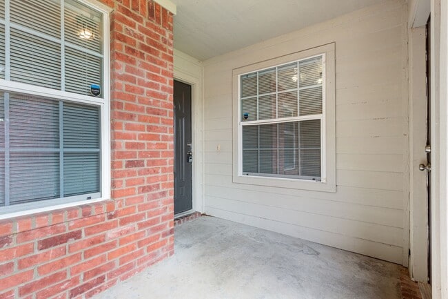 Building Photo - Perfect Family Home in China Spring ISD